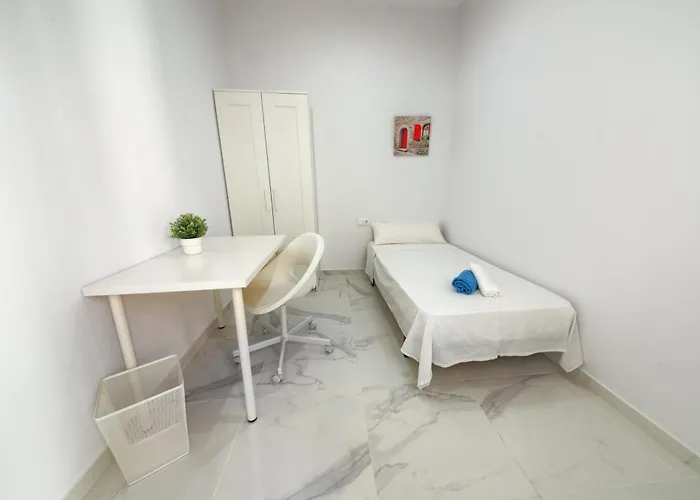 Falla - La Caleta Apartman